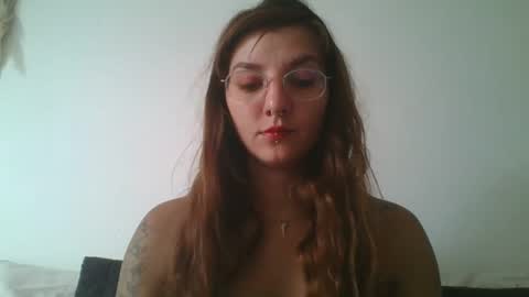 Snapshot of babydemon6 chatting on 8, 2, 2025 babydemon6 online show from 8, 2, 2025