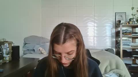 Snapshot of babydemon6 chatting on 11, 9, 2025 babydemon6 online show from 11, 9, 2025