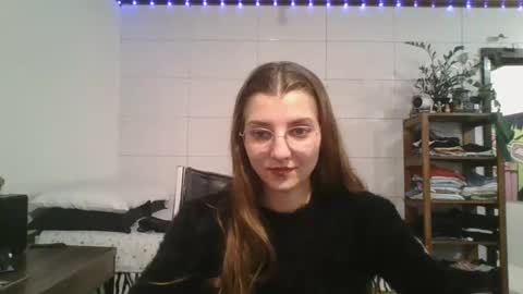 Snapshot of babydemon6 chatting on 27, 9, 2025 babydemon6 online show from 27, 9, 2025