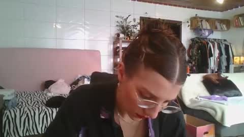 Snapshot of babydemon6 chatting on 1, 10, 2025 babydemon6 online show from 1, 10, 2025