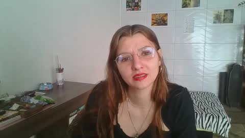 Snapshot of babydemon6 chatting on 8, 11, 2025 babydemon6 online show from 8, 11, 2025