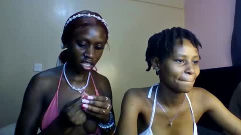 Snapshot of babydoll_230 chatting on 15, 4, 2026 Babydoll 230 online show from 15, 4, 2026