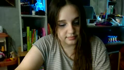 babyemma_emmochka online show from 15, 6, 2026