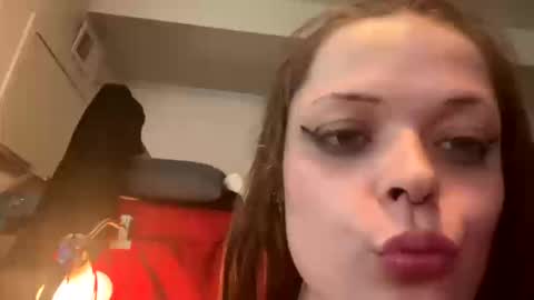 Snapshot of babyjeanscreams chatting on 9, 10, 2025 babyjeanscreams online show from 9, 10, 2025