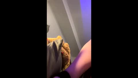 babyjeanscreams online show from 23, 11, 2025