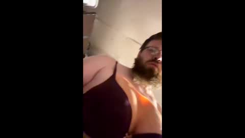 babyleggreg6 online show from 4, 5, 2026