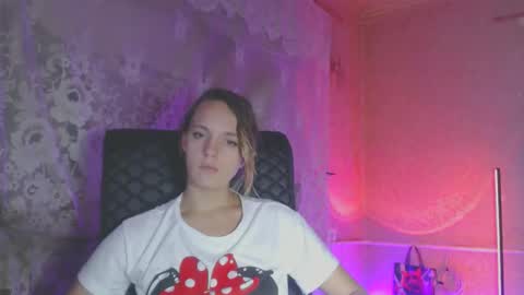 Snapshot of babymuro4ka chatting on 14, 10, 2025 Sonya online show from 14, 10, 2025