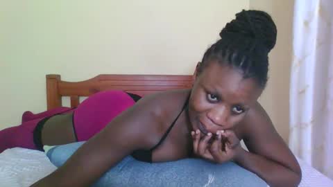 Snapshot of babyrozillah chatting on 12, 5, 2026 PRISCILLAH online show from 12, 5, 2026
