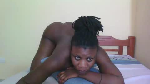 Snapshot of babyrozillah chatting on 25, 5, 2026 PRISCILLAH online show from 25, 5, 2026