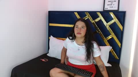 Snapshot of babyvalen69 chatting on 19, 2, 2026 VALENTINA online show from 19, 2, 2026