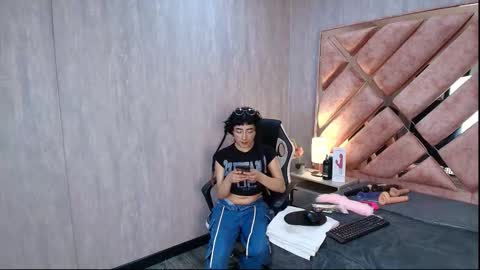 Snapshot of babyyrasta666 chatting on 4, 10, 2025 BABY RASTA DANN online show from 4, 10, 2025