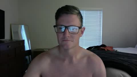 Snapshot of backsweatdaddy chatting on 25, 11, 2025 backsweatdaddy online show from 25, 11, 2025