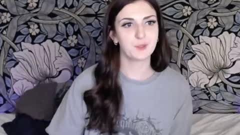 Ava online show from 3, 10, 2025