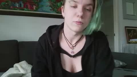 Honey online show from 4, 2, 2026