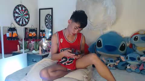 Snapshot of bad_boy_in_bed chatting on 29, 10, 2025 jay online show from 29, 10, 2025