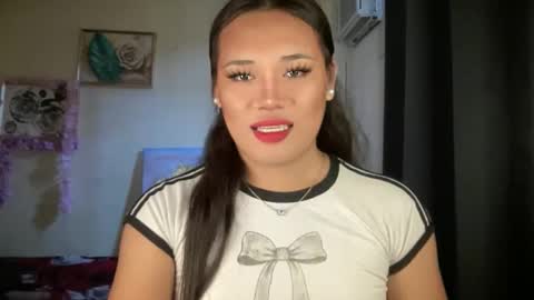 Snapshot of bad_kitty_amara chatting on 13, 2, 2026 AMARA - FOLLOW ME AND THUMBS UP online show from 13, 2, 2026