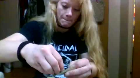 Badbitch520 online show from 28, 3, 2026