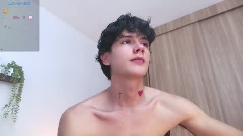 Snapshot of badboy_one chatting on 19, 9, 2025 jhojan online show from 19, 9, 2025