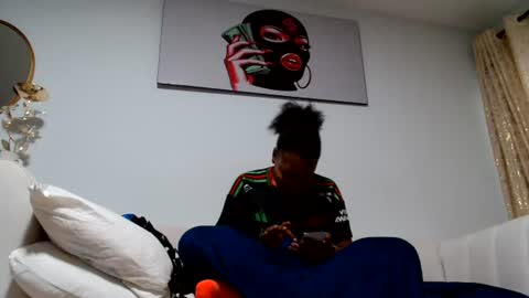 Snapshot of baddestslut001 chatting on 6, 7, 2026 baddestslut001 online show from 6, 7, 2026