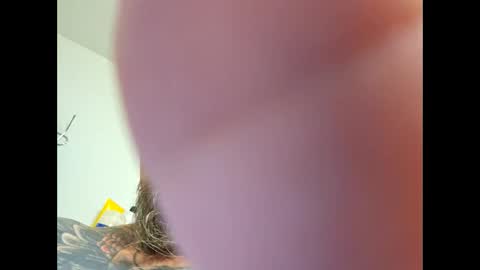 Snapshot of baddevil_dog chatting on 11, 11, 2025 baddevil_dog online show from 11, 11, 2025