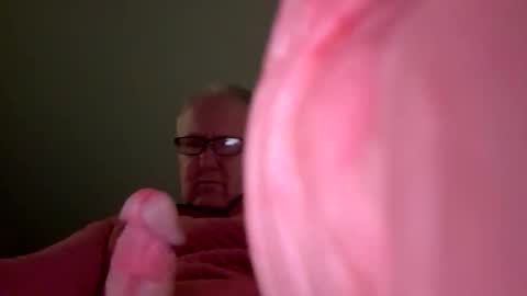 Snapshot of badhusbandbigcock chatting on 15, 1, 2026 badhusbandbigcock online show from 15, 1, 2026