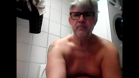 baggelina75 online show from 8, 1, 2025