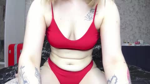 holly online show from 9, 10, 2025