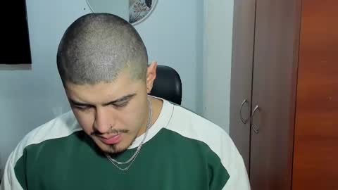 Snapshot of baltazardupont chatting on 26, 11, 2025 Andres - online show from 26, 11, 2025