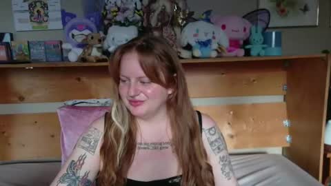 Snapshot of bambifawns4u chatting on 14, 12, 2025 Bambi online show from 14, 12, 2025