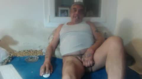 Snapshot of bambino6060 chatting on 12, 11, 2025 bambino6060 online show from 12, 11, 2025