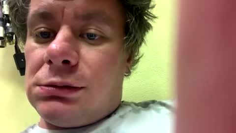 Snapshot of bambratishka chatting on 1, 11, 2025 bambratishka online show from 1, 11, 2025