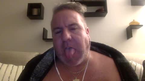 banana5289 online show from 17, 2, 2025