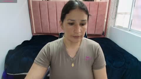 Snapshot of barbara_fox__ chatting on 4, 5, 2026 B A R B A R A online show from 4, 5, 2026