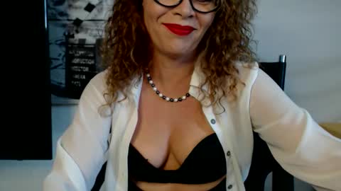 BARBARA DOMME online show from 1, 10, 2025