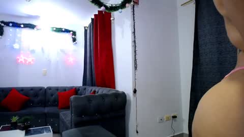 Snapshot of barbaraferrer69 chatting on 15, 12, 2024 BARBARA FERRER online show from 15, 12, 2024