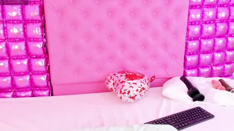 Barbie Hills online show from 16, 2, 2025