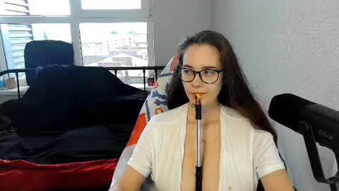 Snapshot of barbaramarbles chatting on 6, 7, 2026 barbaramarbles online show from 6, 7, 2026