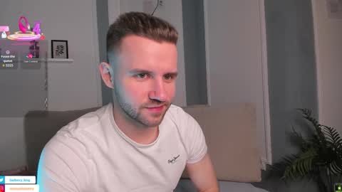 Snapshot of barberryx chatting on 7, 3, 2026 ENRIQUE online show from 7, 3, 2026