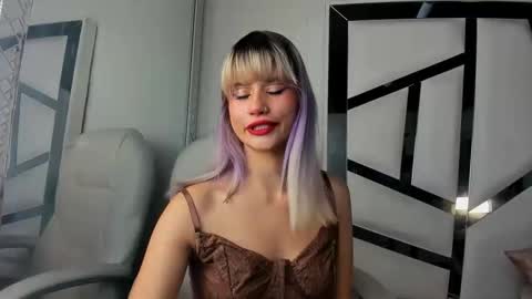 Snapshot of barbieambarx chatting on 25, 11, 2025 Barbie online show from 25, 11, 2025
