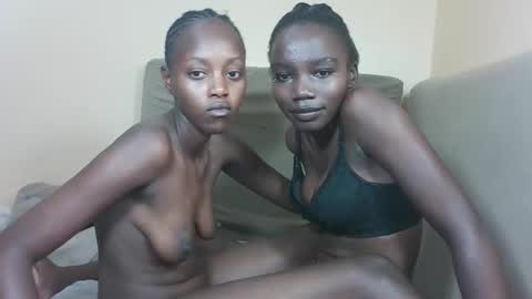 Snapshot of barbies_ebony chatting on 14, 12, 2025 barbies_ebony online show from 14, 12, 2025