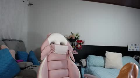 Snapshot of barbysweet1 chatting on 11, 9, 2025 VALENTINA online show from 11, 9, 2025
