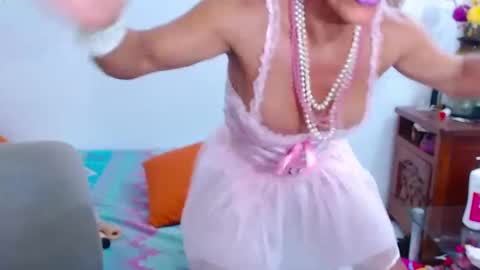 Snapshot of bardotbigcocktsx chatting on 31, 10, 2025 bardotbigcocktsx online show from 31, 10, 2025