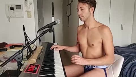 Snapshot of barebritpianist chatting on 13, 10, 2025 BareBritPianist online show from 13, 10, 2025