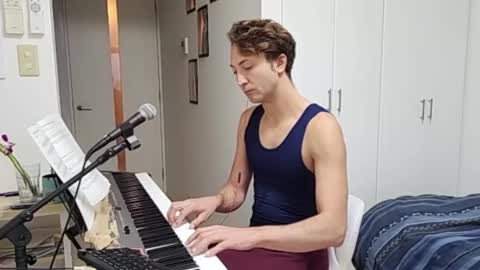 Snapshot of barebritpianist chatting on 25, 11, 2025 BareBritPianist online show from 25, 11, 2025