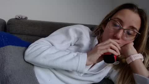 Lena online show from 17, 4, 2026