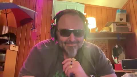 Snapshot of barewolf420 chatting on 1, 12, 2025 barewolf420 online show from 1, 12, 2025