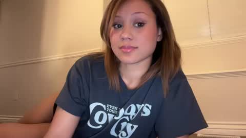 Snapshot of baristachicka28 chatting on 18, 7, 2026 chicka online show from 18, 7, 2026