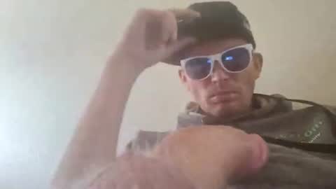 Snapshot of barniemay1 chatting on 8, 3, 2025 barniemay1 online show from 8, 3, 2025