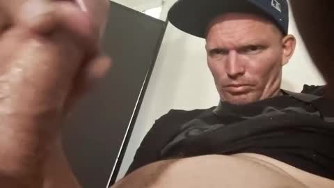 Snapshot of barniemay1 chatting on 8, 3, 2025 barniemay1 online show from 8, 3, 2025