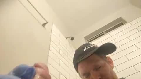 barniemay1 online show from 4, 11, 2025